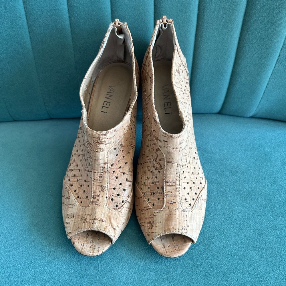 Vaneli Heels